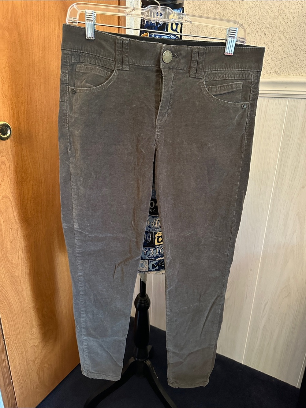Democracy Corduroy Slim Stretch Pants in Charcoal Gray
